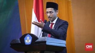 Mendikbud Nadiem: Sekolah Tak Boleh Atur Penggunaan Seragam Model Agama Tertentu