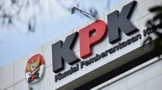 KPK Geledah Rumah & Kantor PES Terkait Dugaan TPK PPJ Bengkalis 