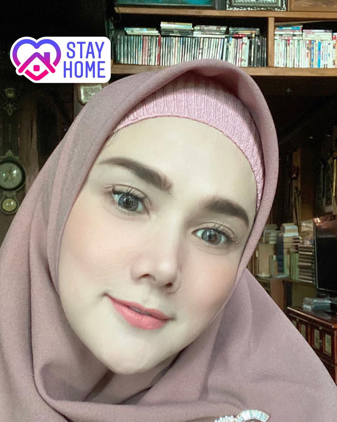Cantiknya Mulan Jameela, Netter Sebut Ahmad Dhani Tak Salah Pilih