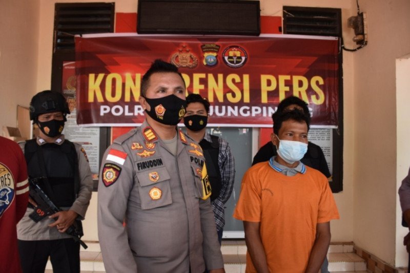 Buang Puntung Rokok hingga Memicu Karhutla, Seorang pria di Tanjungpinang Jadi Tersangka