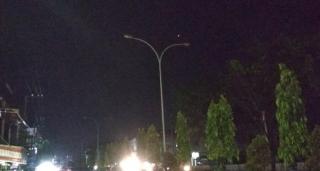 Warga Pekanbaru Mengeluh: Belum Tuntas Masalah Sampah, Kini Lampu Jalan Mati