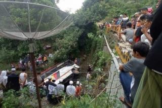 Bus Rombongan Kepala OPD Pemkab Agam Sumbar Masuk Jurang, Dua Kepala Dinas Meninggal Dunia