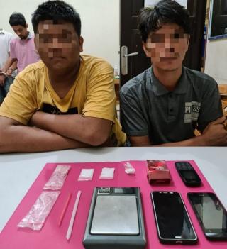 Warga Tangkerang Pekanbaru Jualan Sabu di SPBU Air Tiris Kampar