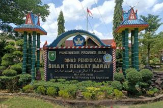 Operator Sekolah Lambat Kirim Data, 20 Persen Siswa SMAN 1 Rengat Barat Gagal Ikut SNMPTN
