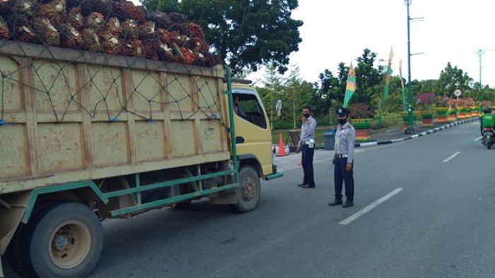 Dishub Siak Tertibkan Truk ODOL, Kepala Dishub Junaidi Tempuh Jalan Berani