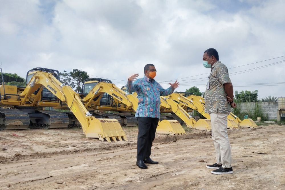 Pemprov Riau Pastikan 12 Unit Eskavator Untuk Pencegahan Karhutla Beroperasi