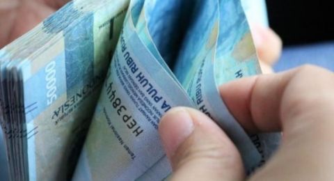 BLT Mahasiswa Rp2,4 Juta untuk Bayar Kuliah, Cek Syaratnya