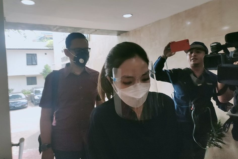 Reaksi Gisel Bertemu Pelaku Penyebar Video Porno di Sidang