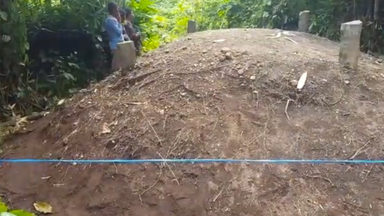 Tanah Kuburan Meninggi Padang Pariaman Diduga Makam Tua Milik Suku Panyalai 