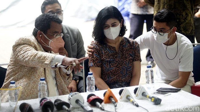 Hotman Paris Ungkap Semua Harta Atas Nama Istri, Sindir Hotma Sitompul?