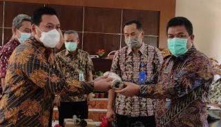 Kadis LHK Riau Minta Perusahaan Bantu Pemerintah Cegah Karhutla