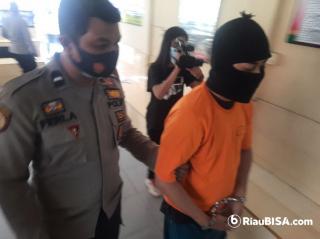 Punya Hutang Sama Jamaah, Pengusaha Travel Pekanbaru Nipu Agen Umroh Rp 189 Juta