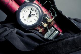 Kronologi Penemuan Tas Mencurigakan di Depan Rumah Petinggi (KAMI) Berisi Tabung dengan Timer
