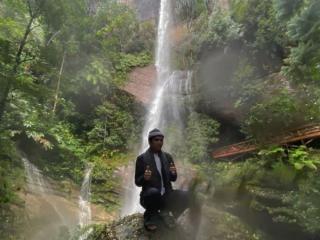UAS Sebut Air Terjun Batu Tilam Surga Dunia Yang Tersembunyi