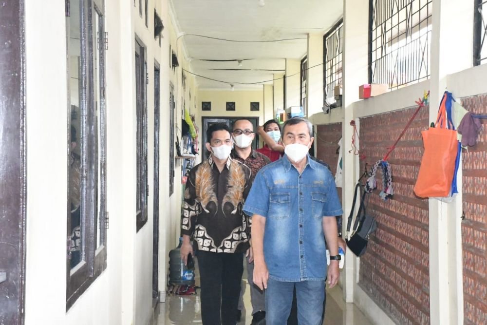 Syamsuar Tinjau Asrama Mahasiswa Riau di Bogor