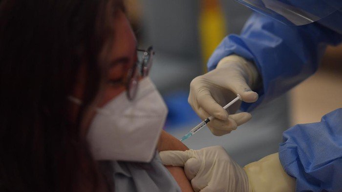 Pelaksanaan Vaksinasi di Pelalawan Telah Menyasar 3.383 Petugas Pelayanan Publik