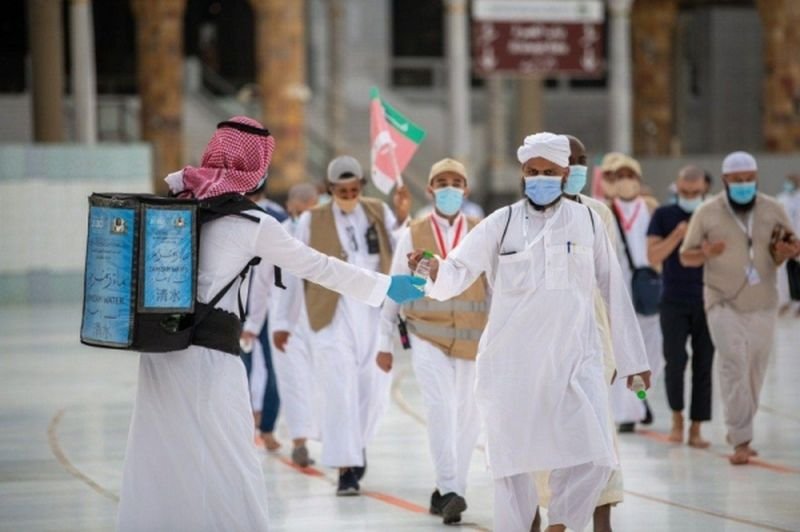 Arab Saudi Izinkan Umrah Ramadan bagi Jamaah yang Sudah Divaksinasi Covid-19