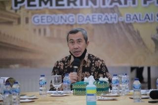 Pemprov Riau, Undang KONI Riau dan Dunia Usaha Bahas Persiapan Kontingen Riau Hadapi PON ke-XX
