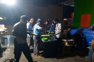 Dinsos Riau Dirikan Dapur Umum Bantu Korban Banjir di Pekanbaru
