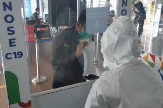 Penumpang Bandar Udara SSK II Pekanbaru Antusias Gunakan GeNose C19