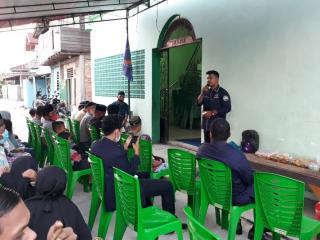 Safari Ramadan, NasDem Milenial Riau Bagikan Al Qur