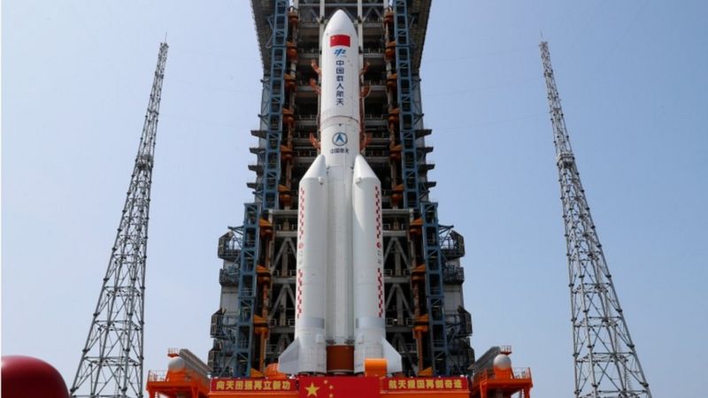Roket China Seberat 18 Ton Diperkirakan Puing-Puingnya Jatuh Tanpa Kendali ke Bumi Akhir Pekan Ini, Dimana Lokasinya?