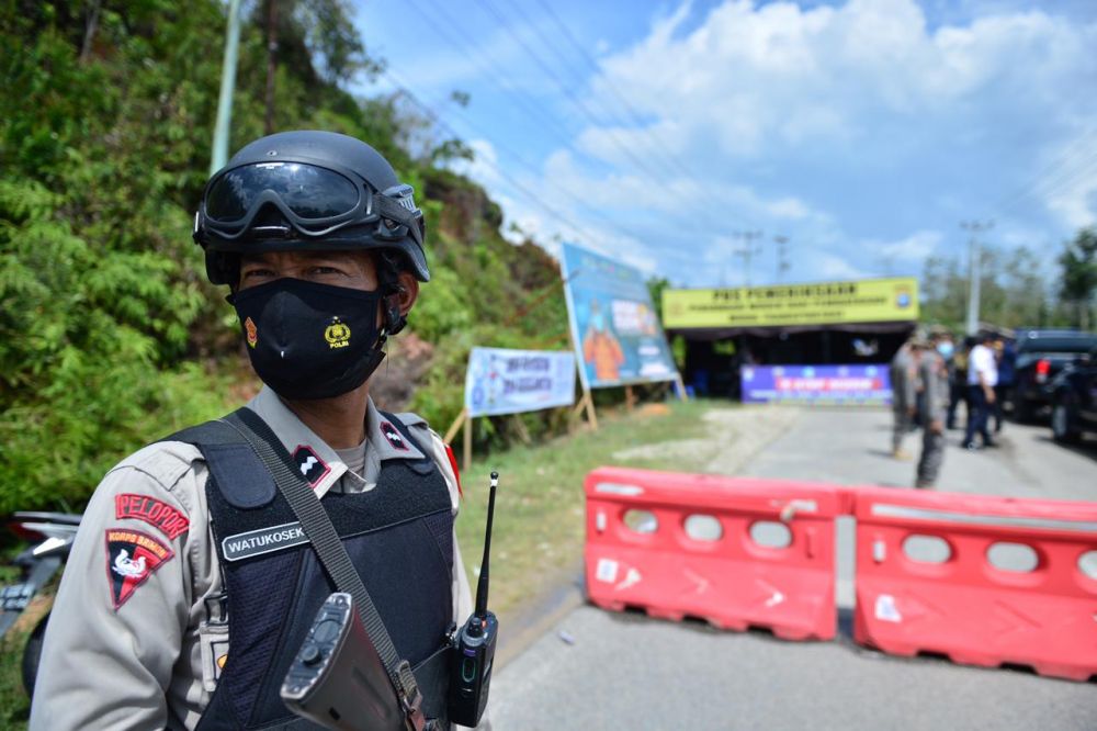 618 Kendaraan Diputar Balik di Lima Pos Penyekatan Mudik Perbatasan Riau