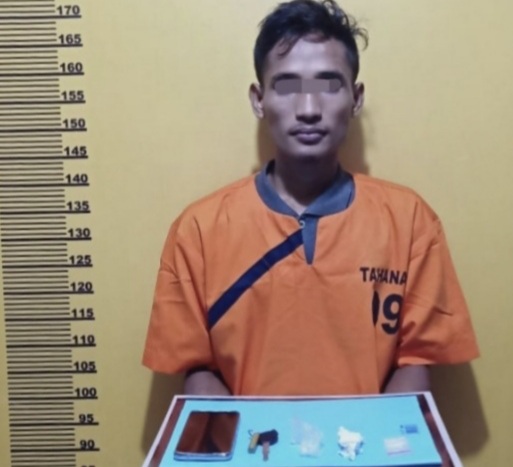 Genggam Sabu Dalam Tangan Kiri, Pemuda 24 Tahun Asal Seberida Inhu Digulung Polisi