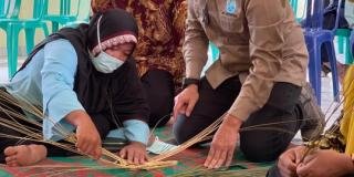 25 Kelompok UMKM Terdampak Pandemi di Riau Terima Bantuan hingga Rp 30 Juta