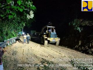 Sebelumnya Tertutup Longsor, Jalan Lintas Riau-Sumbar Kembali Normal