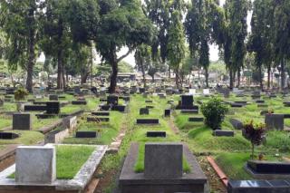 Cegah Kerumunan, Pemprov DKI Tutup Sementara Aktivitas Ziarah