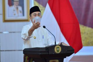 Gubernur Riau Siapkan Kendaraan Bagi Lansia untuk Tujuan Vaksinasi