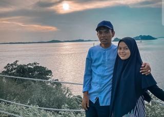 Potret Kebahagiaan Ustaz Abdul Somad Bersama Istrinya Fatimah Usai Menikah