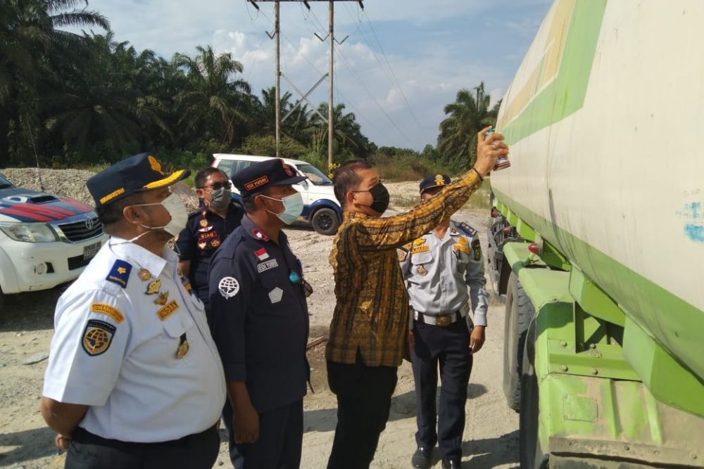 Libatkan Polres dan Denpom, Dishub Riau Gelar Razia Kendaraan ODOL di Wilayah Kampar
