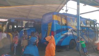 Dua Bus Standby di Workshop DLHK, 900 THL Pekanbaru Jalani Vaksinasi Hari Ini