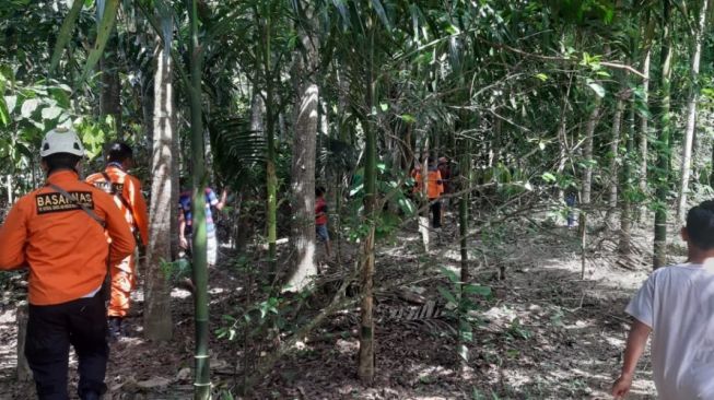 Warga Riau Hilang di Hutan LimaPuluh Kota Sumbar Saat Berziarah