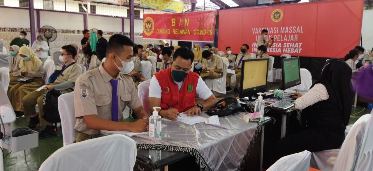 Gandeng Dinkes, BIN Gelar Vaksinasi Massal di Riau
