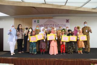 Siswi SD Asal Dumai Raih Juara Pertama Lomba Bertutur se-Provinsi Riau
