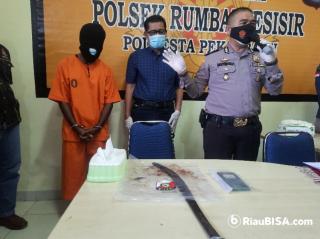 Sadis! Pembacokan Perempuan di Rumbai, Parang Lengket di Kepala