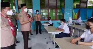 Bupati Meranti Tinjau Prokes Sekolah Tatap Muka Terbatas