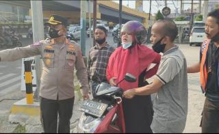 Imbas PPKM Level 4, Ibu Hamil di Pekanbaru Nyaris Melahirkan di Jalan