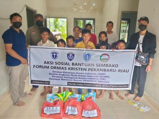 Bantuan PPKM Tak Kunjung Turun, Ormas Kristen Riau Bagikan Sembako