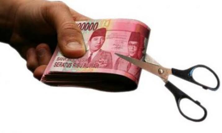 Buruh Sampaikan Tuntutan, Gaji Pejabat Dipotong Buat Tangani Covid-19