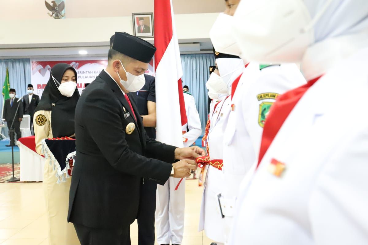 Sambut HUT RI ke 76, Bupati Meranti Kukuhkan Paskibraka 2021