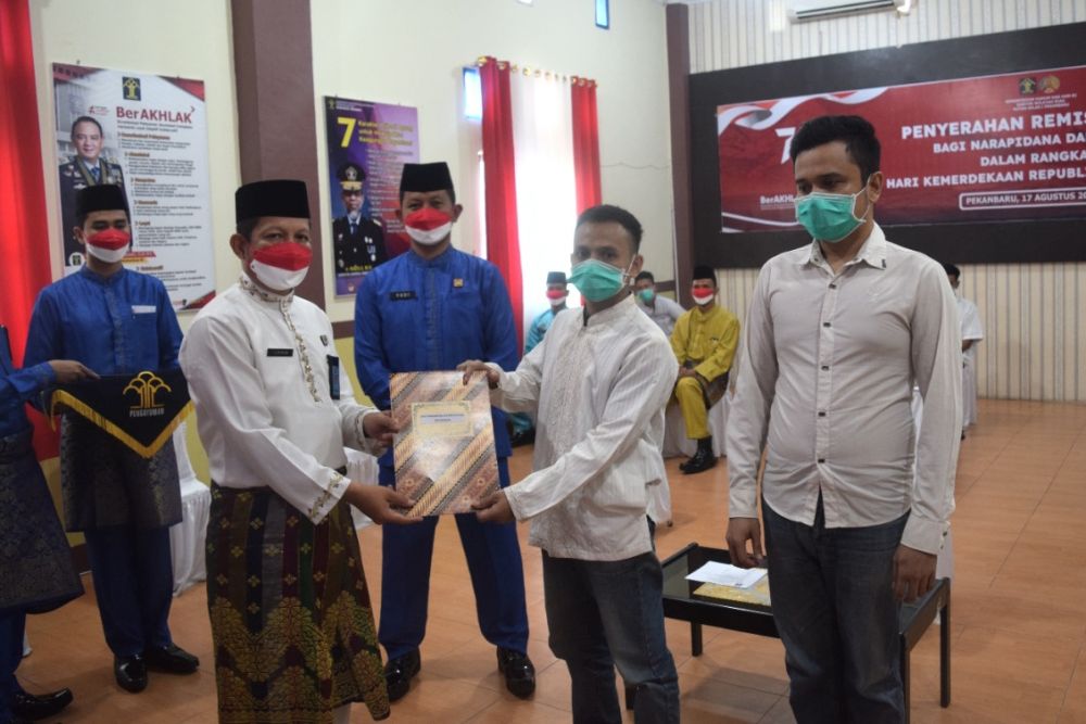 969 Narapidana Rutan Kelas I Pekanbaru dapat Remisi, 19 Orang Langsung Bebas