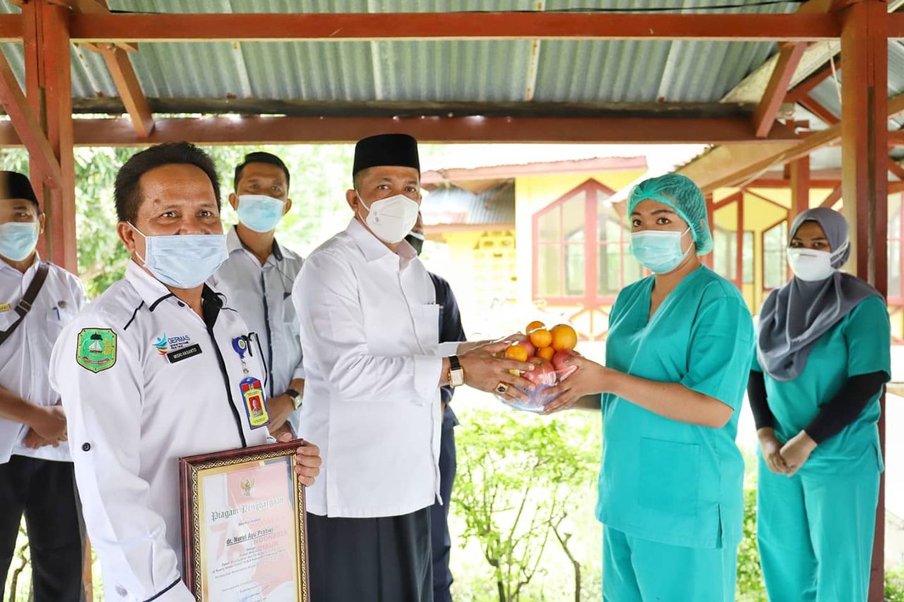 Tenaga Kesehatan di Meranti Dapat Bonus dari Bupati
