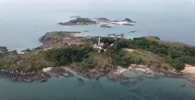 Pulau Jemur Rohil, Pulau Tersembunyi yang Berbatasan dengan Malaysia