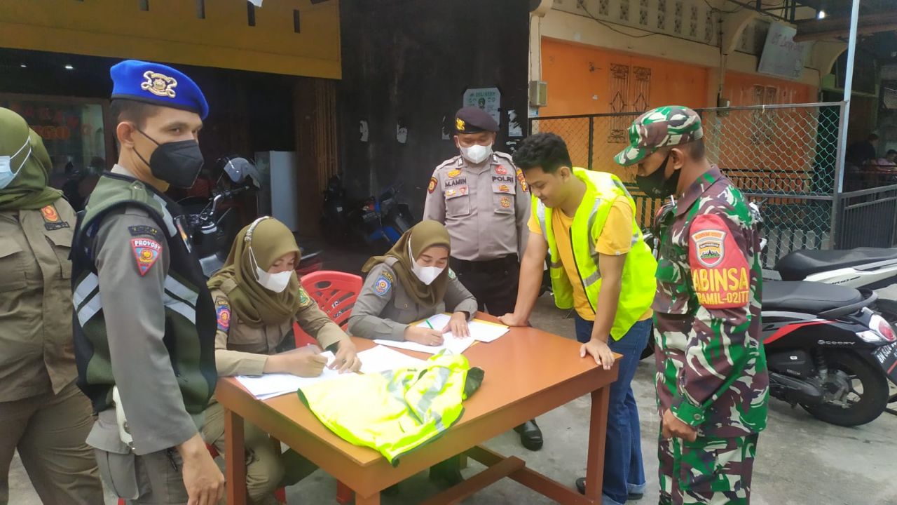 Pelanggar Prokes di Meranti Diberi Sanksi Push up Hingga Baca Al Quran 