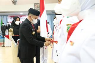 Sambut HUT RI ke 76, Bupati Meranti Kukuhkan Paskibraka 2021
