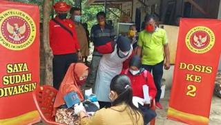BIN Riau Lanjutkan Vaksinasi Dosis 2 ke Santri Pondok Pesantren